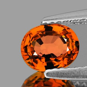 Natürliche intensive Orange Saphir 5x4mm 0,44ct Ovalschliff facettiert Flawless-VVS Klarheit Natürlicher Edelstein irdischen Minen
