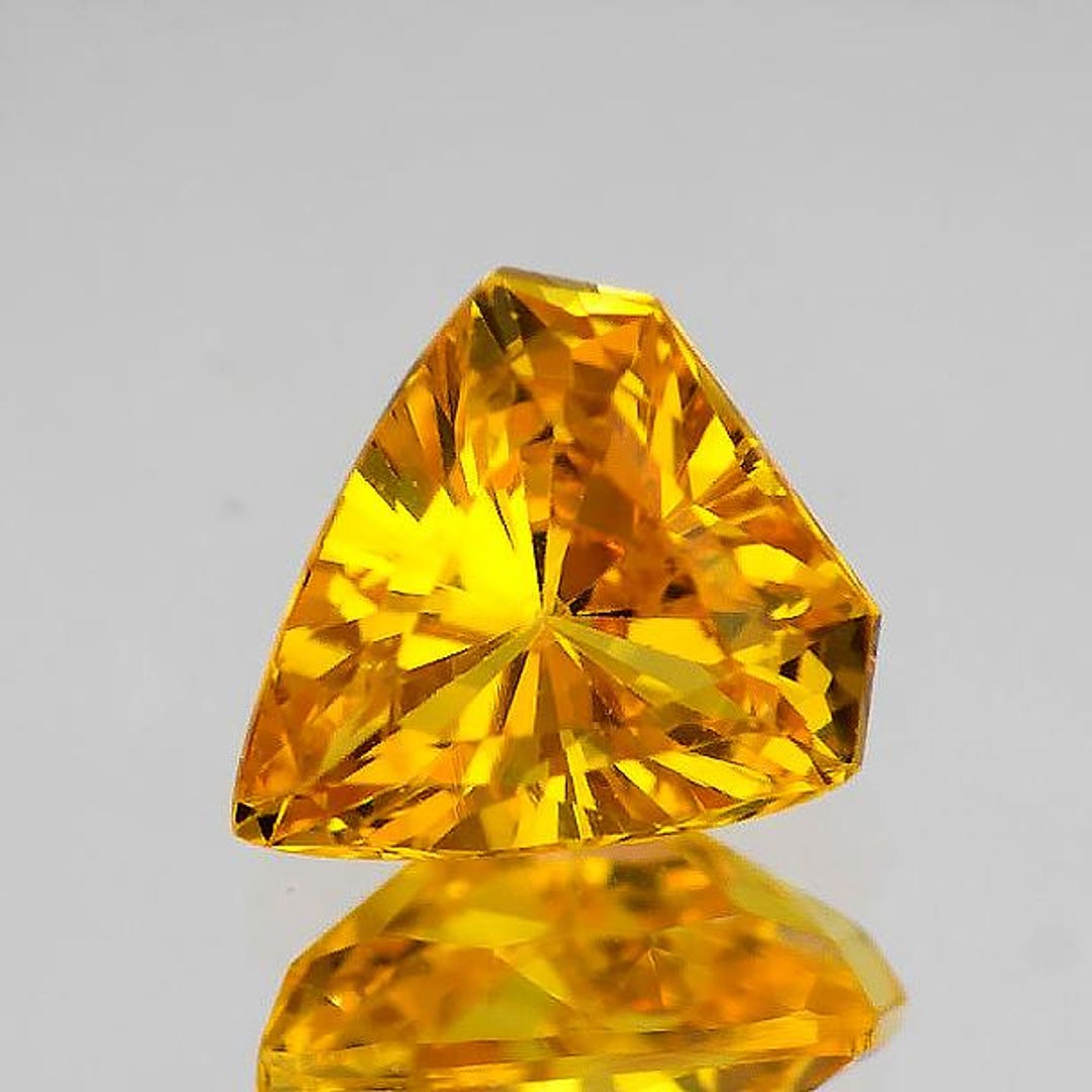 Saphir Jaune-vert Naturel D'Australie | 6x5 Mm, 0.78 Carats | Rare, Neuf Avec étiquette - Pierre Précieuse Pour Bijouterie