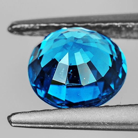 Natural Blue Zircon 1.83 Cts / 6.5x5 Mm Oval Cut Loose Natural Blue Zircon 1.83 Cts / 6.5x5 Mm Oval Cut Loose
