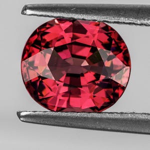 Natural Pink Red Rhodolite Garnet 7x6 mm 1.52ct [VVS Clarity] Oval Faceted Loose Gemstone Earthly Mined for Jewelry Ring Craft Supply
