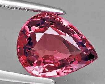 Natural Red Pink Sapphire Pear Cut 8.5x6.5 mm – 1.30ct Flawless to VVS Clarity, Earth-Mined Madagascar Gemstones for Rings & Jewelry
