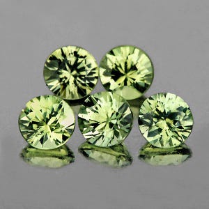 Natural Golden Green Sapphire 3.50 mm – 5 pcs Round Cut, Flawless to VVS Clarity, Earth-Mined Gemstones for Fine Jewelry