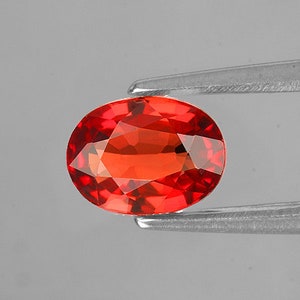 Natural Orange Red Sapphire 0.51ct 6x4 mm Oval Cut Faceted VVS Clarity Natural Loose Gemstone, Earthly Mined, For Jewelry