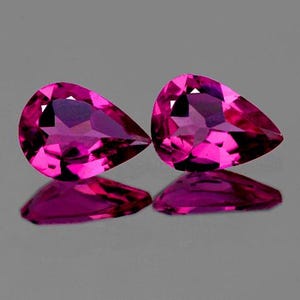Natural Rubellite Pink Tourmaline 7x5 mm – 2 pcs Pear Cut, Flawless to VVS Clarity, Earth-Mined Gemstones with Beautiful Color