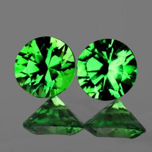 Granate Tsavorita Natural de 3,7 mm (2 piezas), Talla Redonda Facetada, Verde Intenso, Claridad VVS, Gemas Extraídas de Tierras Raras