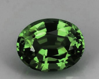 Superbe Tourmaline Verte Naturelle Du Mozambique – Pierre Fine 6.5x4.5mm Pour Collection Ou Création Bijoux