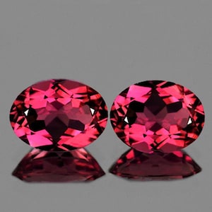 Natural Raspberry-Pink Rhodolite Garnet – 9x7 mm Oval Faceted (4.32 ct), Flawless to VVS Clarity, Earth-Mined Loose Gemstone for Jewelry