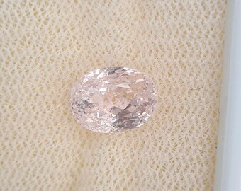Natural Light Pink Kunzite – 8x6 mm, 2.42 cts Oval Faceted Cut, SI Clarity, Earth-Mined Loose Gemstone for Jewelry