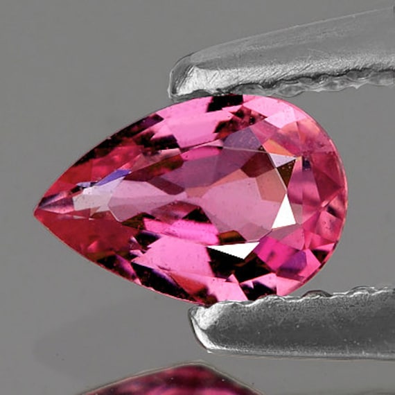 Saphir Rose Naturel De Ceylan Taille Poire 24,60 Carats - Excellente Qualité (Certifié)
