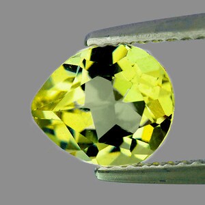 Natural Green Gold Lemon Quartz 15x13.5 mm Oval Faceted Cut 7.14cts VVS Earthly Mined Loose Gemstone