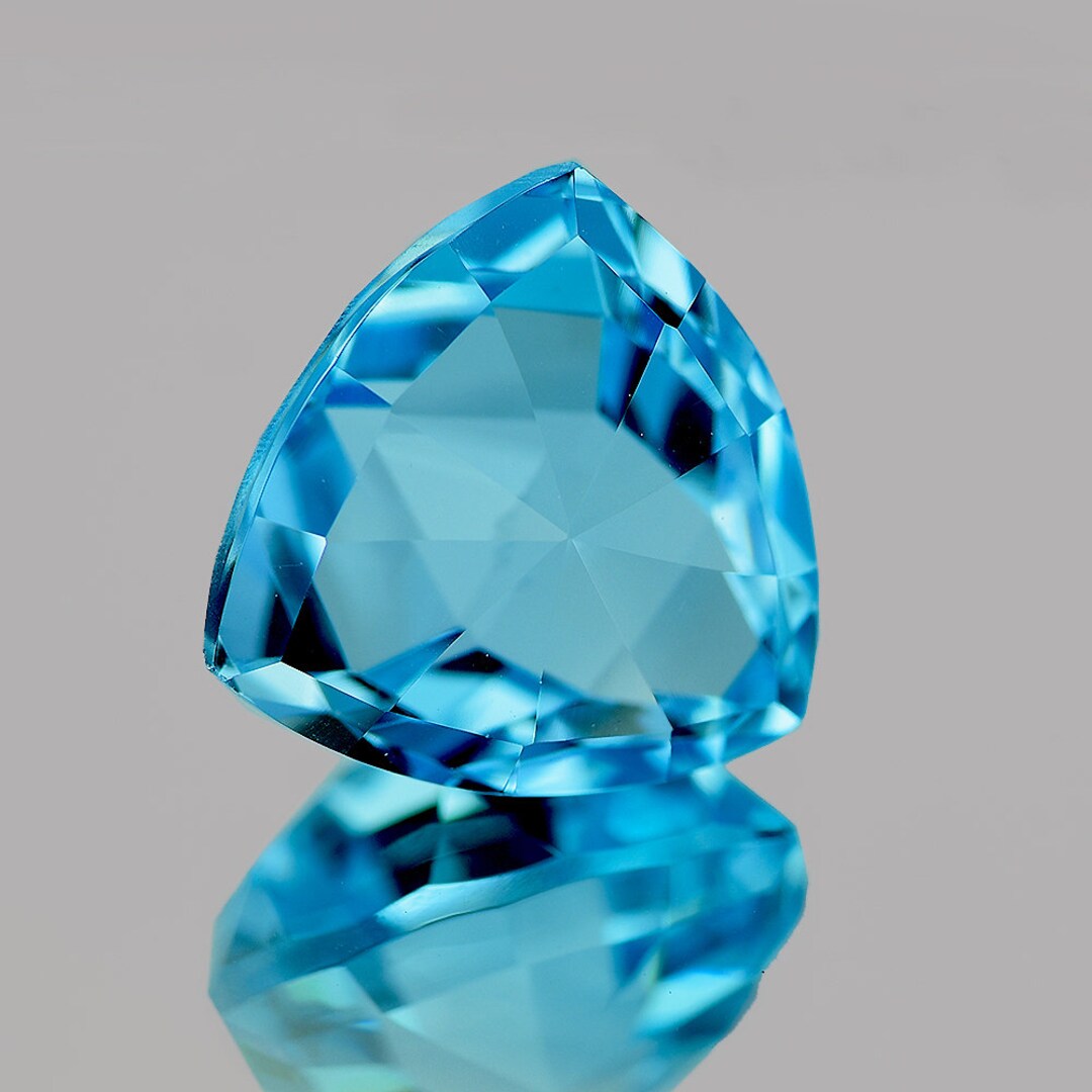 Cristal Terminé de Topaze Bleue du Brésil - Cœur de Pierres