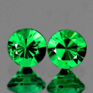 Granate Tsavorita Natural de 4,5 mm (2 piezas), Talla Redonda Facetada, Verde Cromo Intenso, Claridad VS, Gemas Extraídas de Tierras Raras