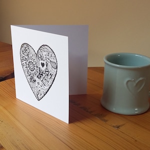 NUEVO cuadrado de la mano diseñada tarjeta del corazón impresión negro blanco doodle arte