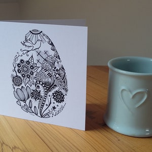 NEUE quadratische Hand entworfen Ostern Ei Karte Druck schwarz weiß Doodle Kunst