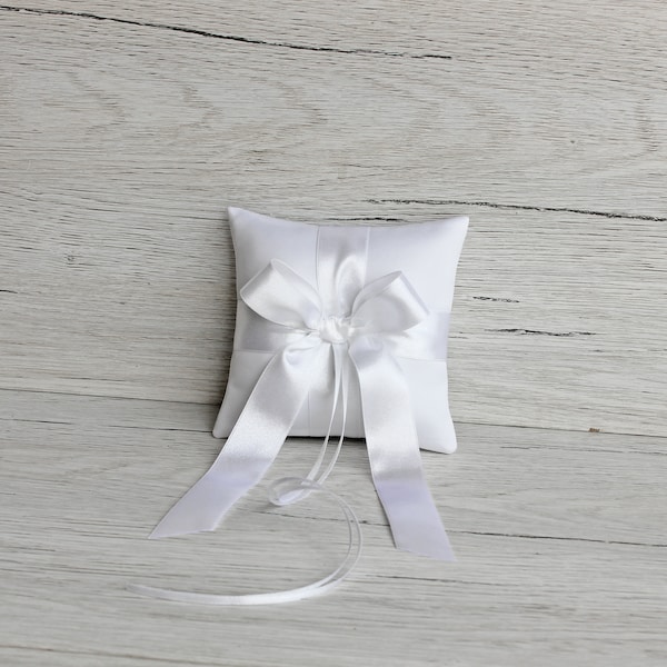 Small Ring Bearer Pillow ~ 12x12 cm Satin Ring Pillow ~ White Ring Bearer Cushion ~ Wedding Ring Pillow for Ceremony
