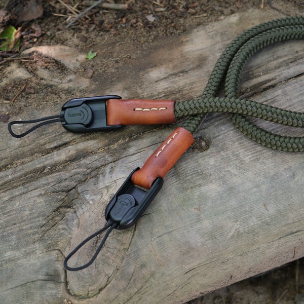 Weles AUROCHS with SmallRig links camera  strap