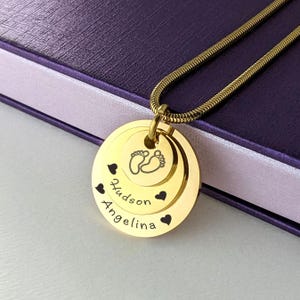 Personalised Mother Disc Pendant – Custom Name with Footprint Engraving – Sentimental Keepsake for Mum, Grandma or Her