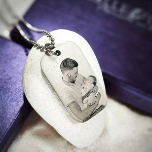 Collar con Placa de Foto Personalizada • Regalo Grabado para Él • Joyería Recuerdo para Hombre