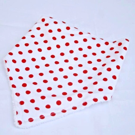 red dribble bib