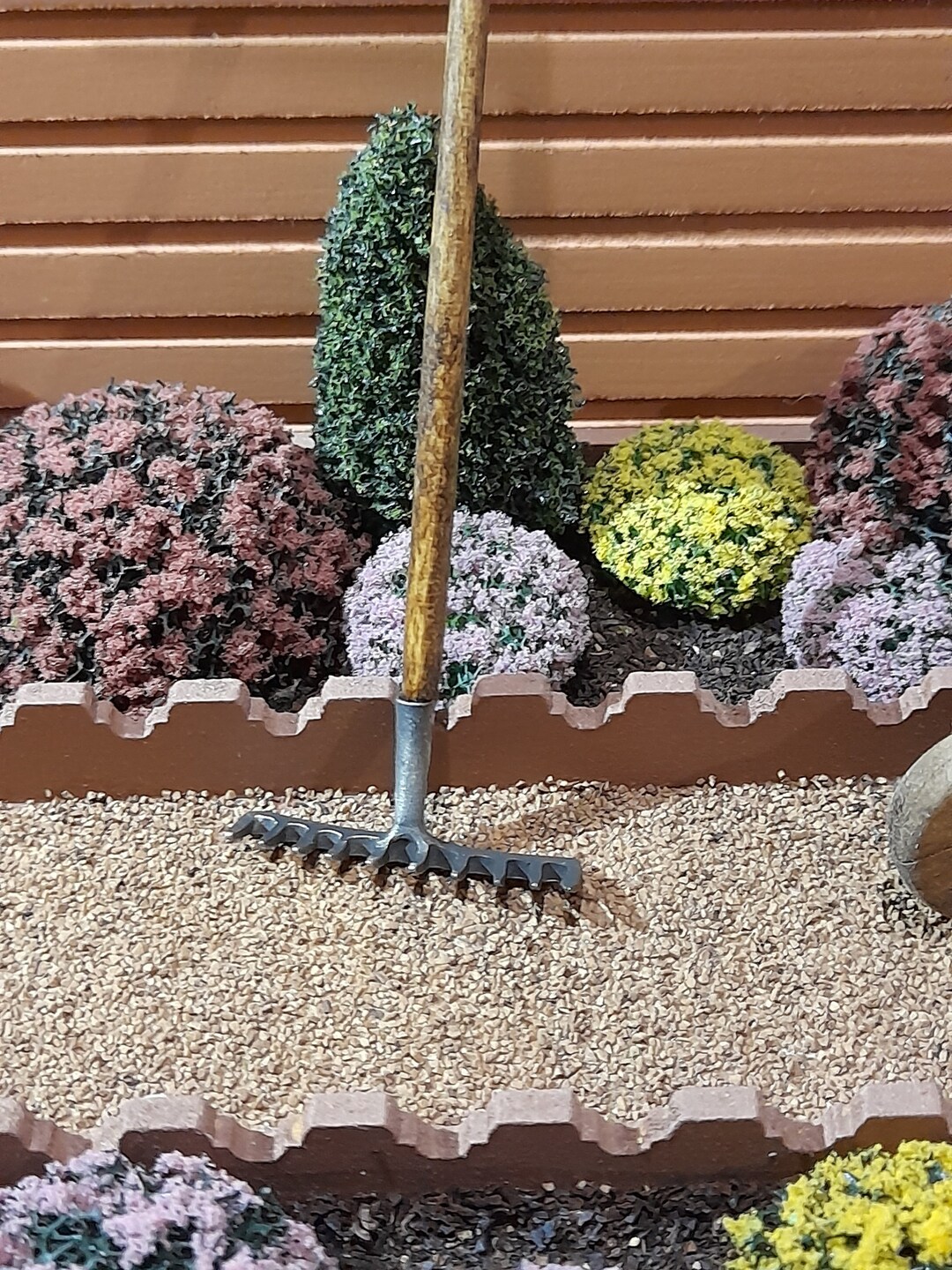 Dollhouse Miniature - Sir Thomas Thumb Rake - 1:12 Scale Handmade ...
