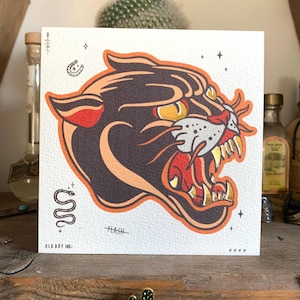 Carte d'anniversaire / carte de voeux faite main de tatouage de panthère. Or métallique