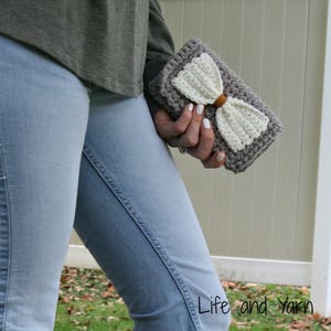 Crochet PATTERN / DIY Crochet Pattern / Crochet Clutch Pattern/ Pouch Pattern / Bridesmaids Gift / Party Favor / Bag / Little Girls Bag image 5