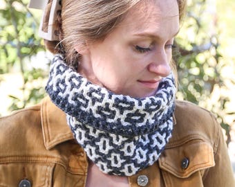 CROCHET COWL PATTERN - Reversible Interlocking Crochet Cowl - Woven, Double Thick, Two Sided Crochet