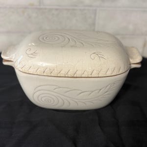 Mid-Century Modern Glidden Pottery #163 Covered Casserole Dish - Alfred Stoneware Saffron