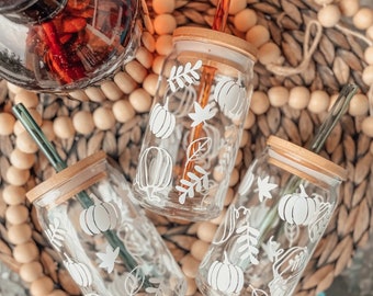 Fall Vibes Pumpkin Iced Coffee Glass, Leaves Fall Print Glass, Aesthetic Glass, Pumpkin Glass, Coffee Aesthetic Glass, Thanksgiving Gift