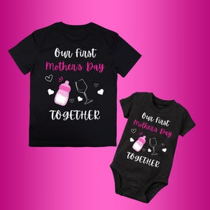 Nuestro primer Día de la Madre juntas, bebé y mamá (archivo PNG)