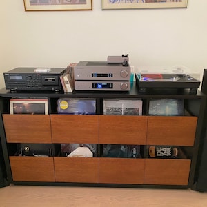 Vinyl720 - 4 x 2 storage cabinet