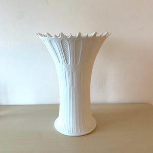 Vase by Hutschenreuther designer Hans Achtziger