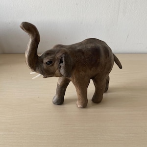 Elefant aus Leder, dekorativer Vintageelefant, Lederfigur