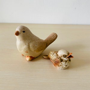 Two small ceramic birds, decorative vintage ceramic birds