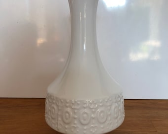 Rosenthal, KPM; weiße Porzellan Vase mit Reliefmuster