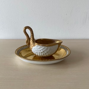 Tasse cygne Empire avec soucoupe, Sèvres, France, 1er Empire, 1804-1814