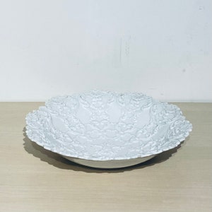 Meissen Prunkschale Prunkteller Relief um 1860 Muschelrand Rarität Pressnr. 16
