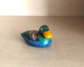 黄色いくちばしを持つ小さな装飾用陶器製アヒル - Etsy 日本