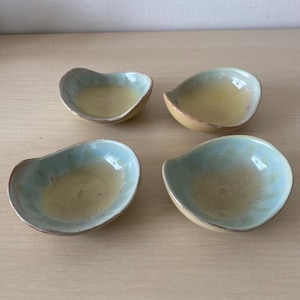 cute little 4 serving bowls, ceramic bowls lime green