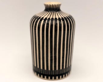 Rare Hedwig Bollhagen vase, incised decoration