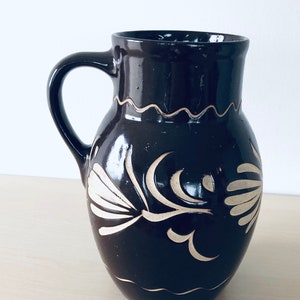 Large brown jug, large vase in brown beige