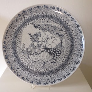 SPRING. Rosenthal Germany studio line: The Seasons. Very large plate / wall plate (Ø 35 cm). Design by Bjoern Wiinblad. Vintage