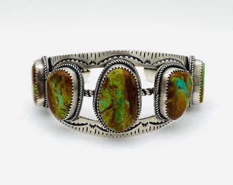 Navajo silver bangle with turquoise – handmade with character