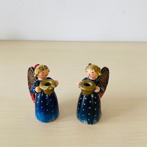Wendt and Kühn, two richly painted angels, candle holder richly painted