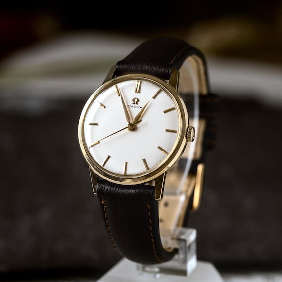 Superb Vintage 14K Gold Genuine Omega Manual Wind Swiss Watch 1960