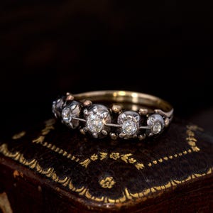 Superbe bague 5 pierres en or 18 carats et diamants de l'époque victorienne ancienne, c1850