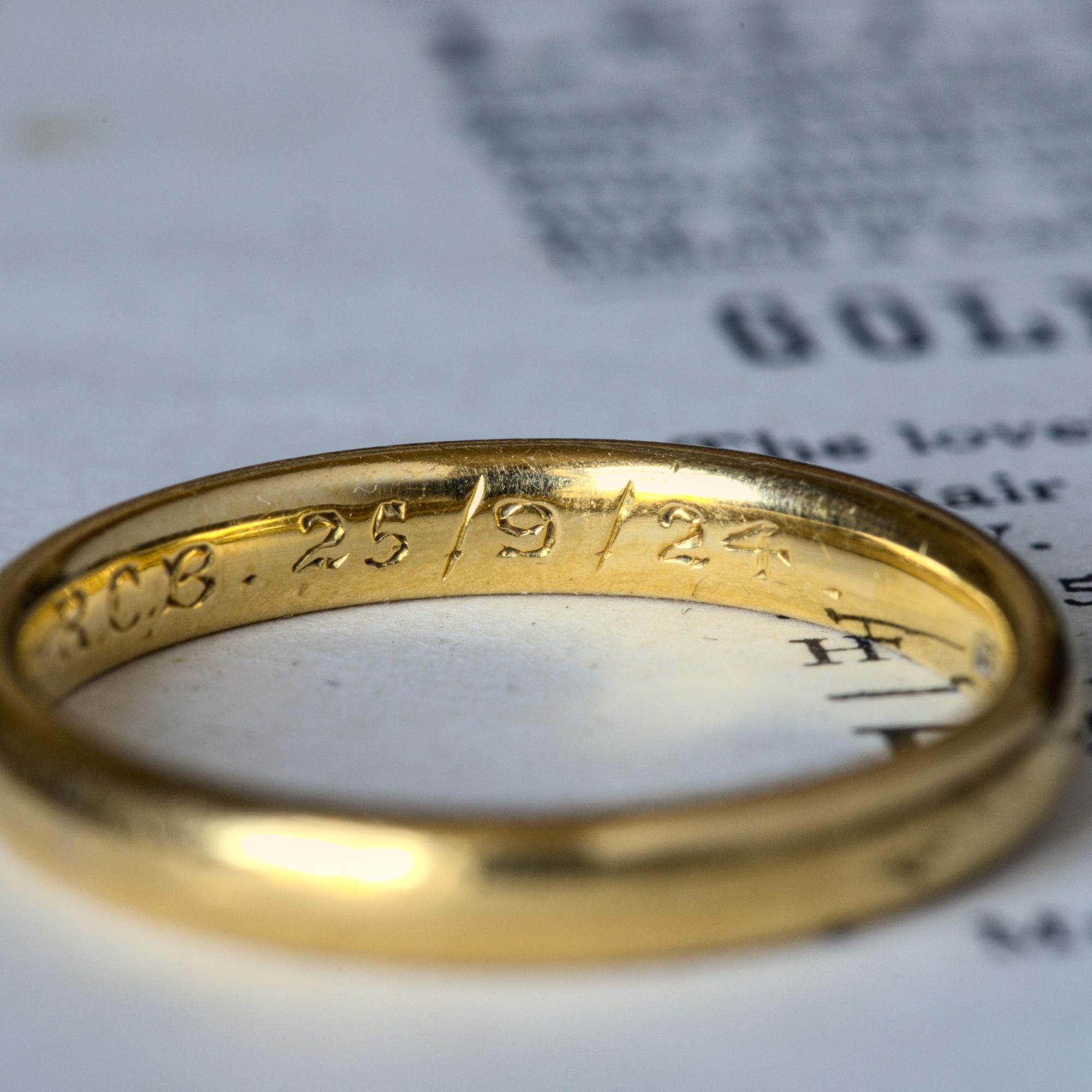 Top Quality Antique English 22K Gold Wedding Band Ring 'god With