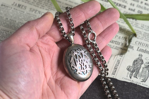 Silver Locket Pendant \u0026 Chain 