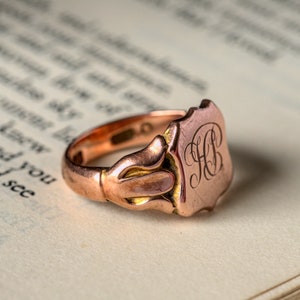 Heavy Quality Vintage English 9K Rose Gold Shield Signet Pinky Ring Initials HP image 5