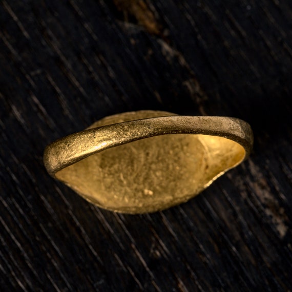 Wonderful Antique Ancient Roman Ring 22K Gold Car… - image 6